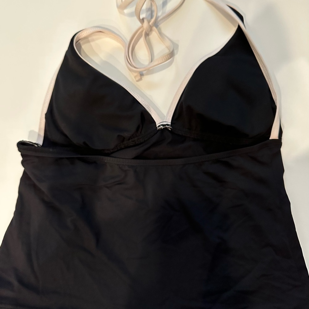 Kenneth Cole Reaction 2 piece tankini black w/ white floral design cutouts Sz Md - Picture 2 of 9